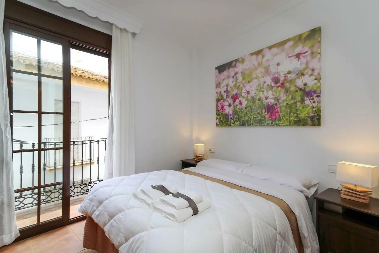 Om Destiny Univers Guaro Apartament